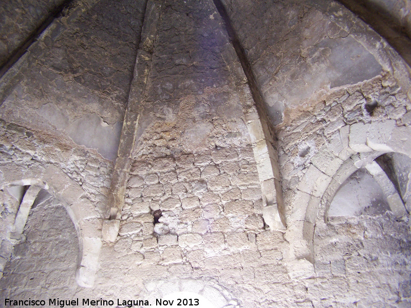 Castillo de La Guardia. Torre del Homenaje - Castillo de La Guardia. Torre del Homenaje. Crucer�as esquineras del segundo piso