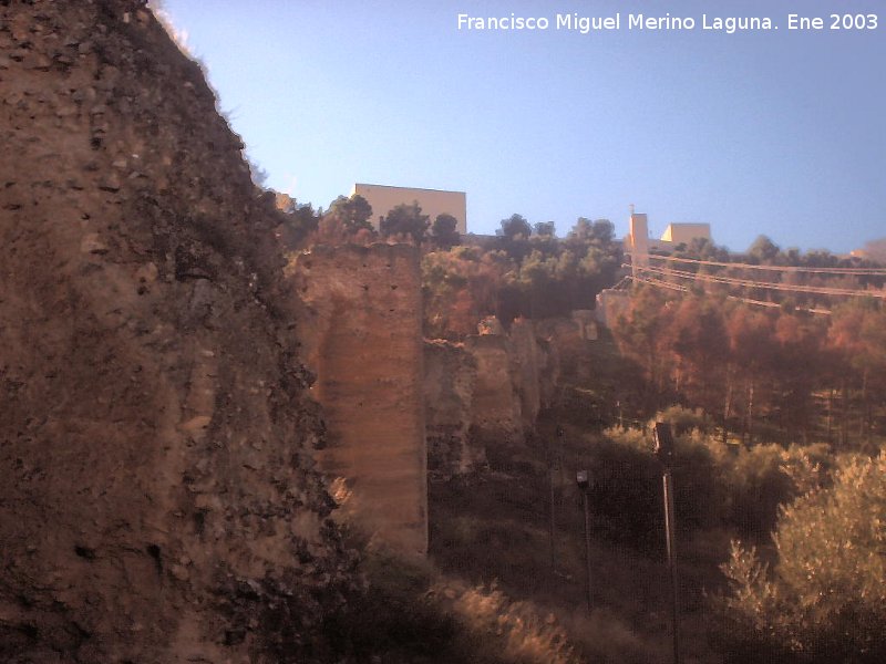 Muralla de Jan. Torren Norte XII - Muralla de Jan. Torren Norte XII. Se puede apreciar como va a enlazar directamente la muralla desde este torren hasta la puerta del Castillo.