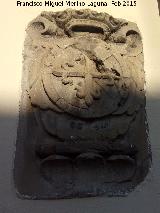 Casa de la Calle Jurado G�mez n� 1. Escudo izquierdo