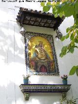 Santuario de C�nava. Azulejos de la Virgen de los Remedios en el lateral izquierdo de la Ermita