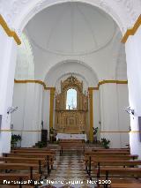 Santuario de C�nava. Interior y Altar Mayor con el camar�n de la Virgen