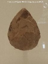 Yacimiento Solana del Zamborino. Bifac cordiforme de s�lex 150.000 a.C. Museo Arqueol�gico de Granada