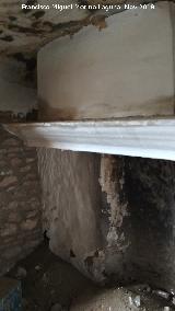 Ermita de San Torcuato. Chimenea