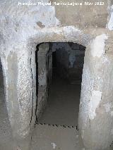 Ermita de San Torcuato. Columnas talladas