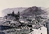 Historia de Ja�n. Siglo XIX. Foto realizada por Charles Clifford en 1862, con la visita de la Reina Isabel II. Se observa la antigua torre del convento de San francisco ahora Diputaci�n