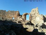 Calatrava la Vieja. Arco Triunfal. Junto al portillo
