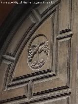 Casa de la Carrera del Darro n� 11. Cruz