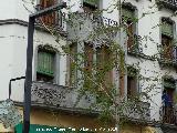 Edificio de la Gran V�a de Col�n n� 57-59. Balc�n cerrado