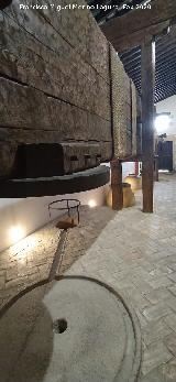 Alc�zar de Jerez. Molino de Aceite. Prensa de viga para capachos