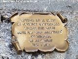 Puente de los Rasos. Placa a un difunto