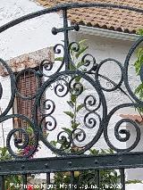 Casa de las Ruedas. Cruz