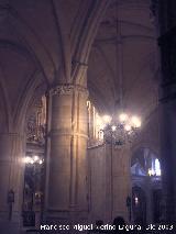 Colegiata de San Bartolom�. Interior