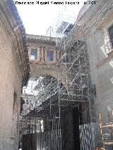 Catedral. Paso elevado de la Baslica de los Desamparados. 