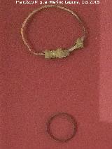 Yacimiento Las Ventas. Adornos de bronce, Siglo VI. Museo Provincial de Ja�n