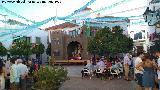 Plaza de la Constitucin de Carchelejo. Durante las fiestas de Moros y Cristianos