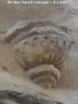 Capilla de Santa Ana. Peana de la hornacina