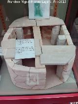 Aljibe de la Calderona. Maqueta realizada por Manuel Ram�rez Zumaquero. Museo del Ayuntamiento